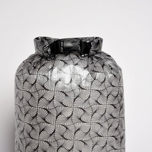 WIM WORKS Medium Roll-Top Stuff Sack Dyneema®